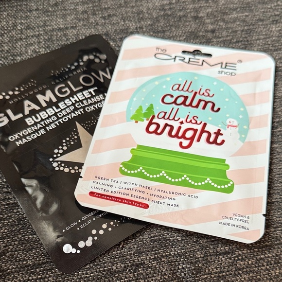 GLAMGLOW Bubblesheet Oxygenating Mask in Black - Picture 3 of 4